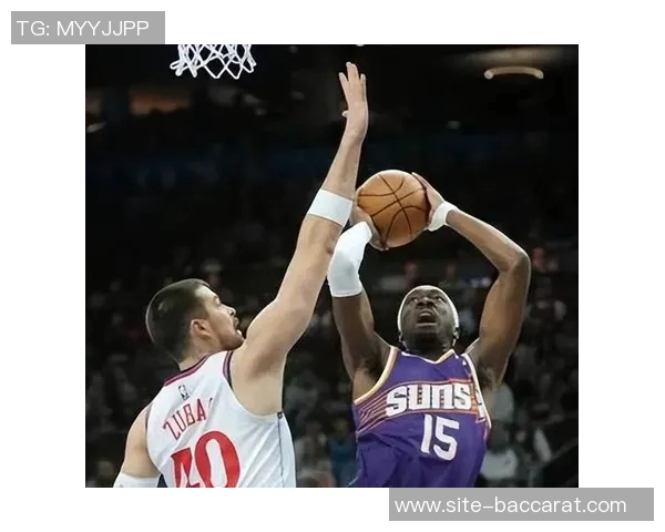 科比桑德斯首发替代小卡祖巴茨与科林斯出战前景不明 科比桑德斯首发替代小卡祖巴茨与科林斯出战前景不明